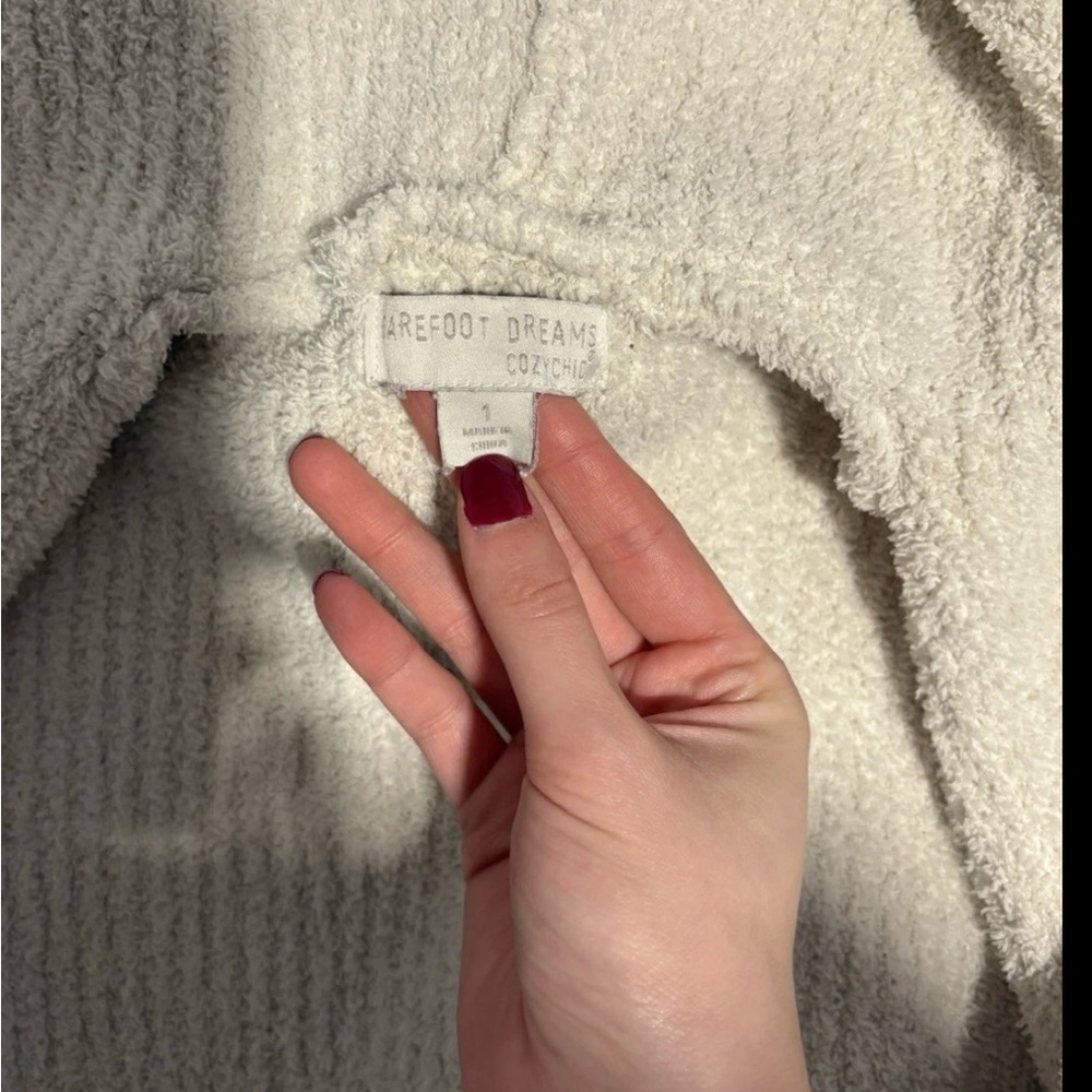Barefoot dreams Robe Size 1 Cream/Ivory Hood Long Sleeves - Picture 8 of 8